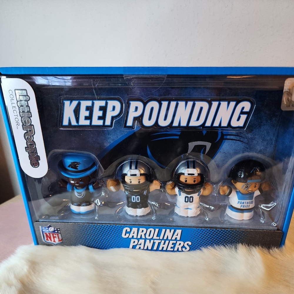 Fisher-Price Little People Collector x NFL Carolina Panthers Set - Picture 3 of 7